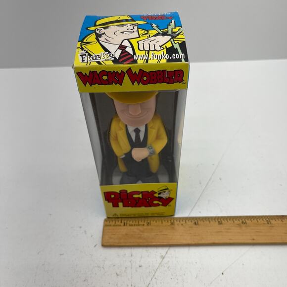Dick Tracy Funko Wacky Wobble " Calling Dick Tracy" Figure Collectible - Picture 13 of 13